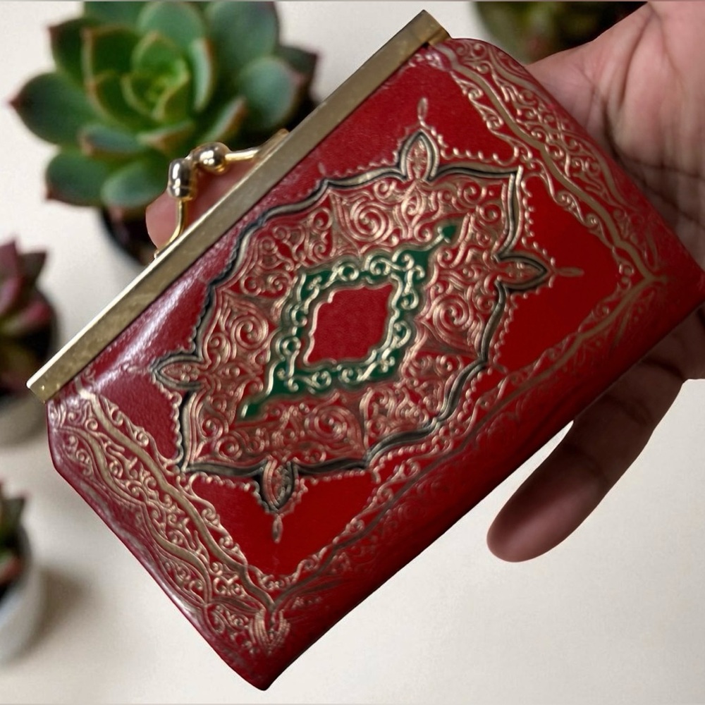 VTG Red “Leather School Made in Italy” Kiss Lock Wallet Coin Purse